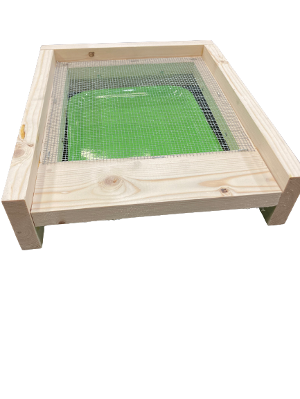 Screened Bottom Board with IPM tray